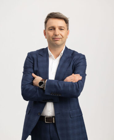 Piotr_Gebicki_portret_2_SoMe